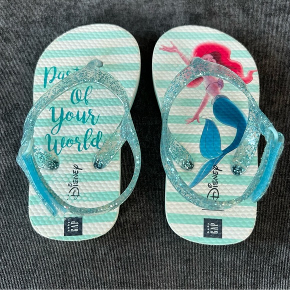Baby Gap Ariel Flip Flops Size 7-8 - Picture 1 of 6
